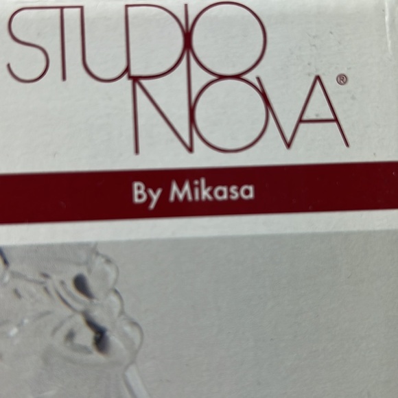 New in Box Crystal Serving Bowl By Mikasa - Picture 5 of 8